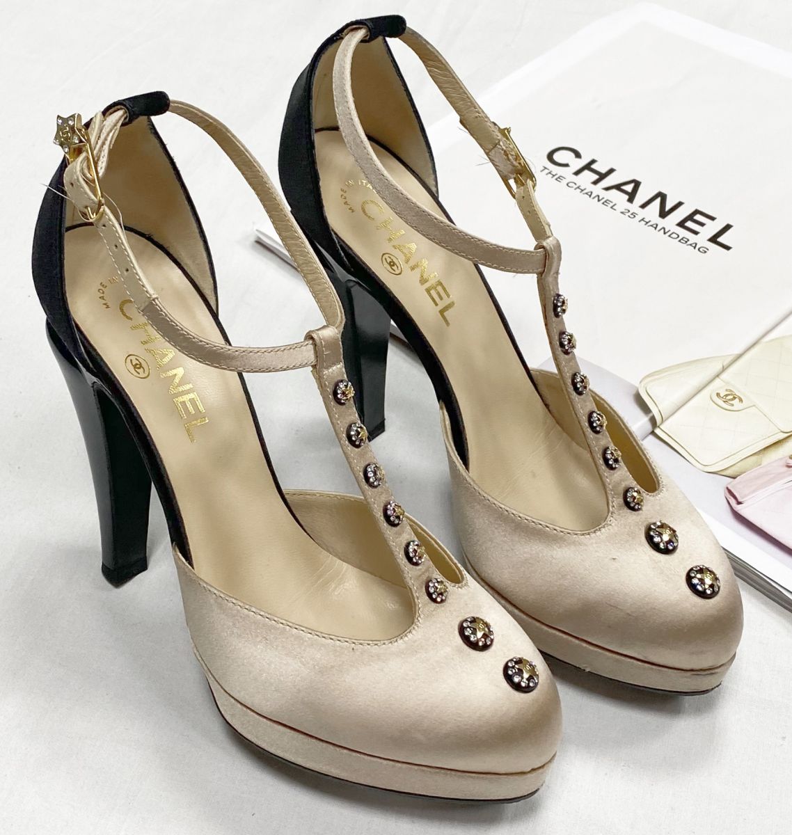 Босоножки Chanel размер 38.5 цена 15 655 руб