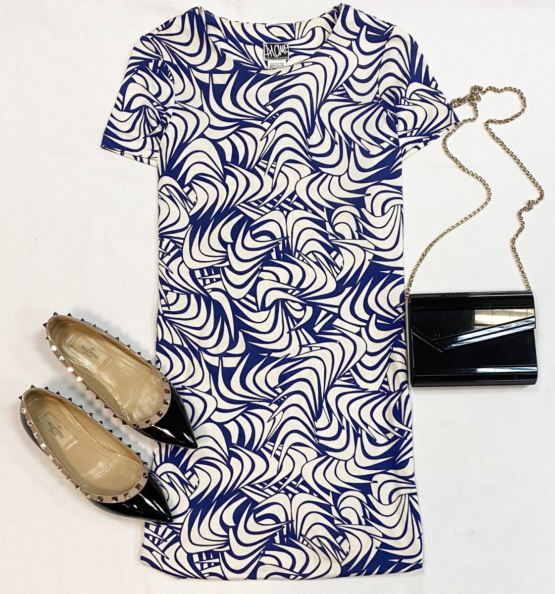 Платье Diane Von Furstenberg размер 2 цена 4 616 руб
Балетки Valentino размер 37 цена 15 385 руб
Сумка Jimmy Choo 
