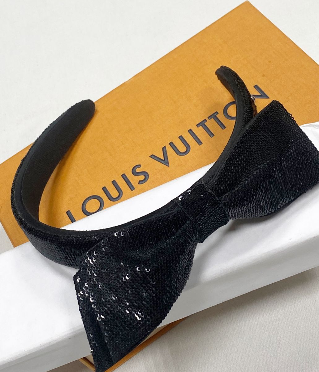 Ободок/ пайетки/ Louis Vuitton цена 7 828 руб 