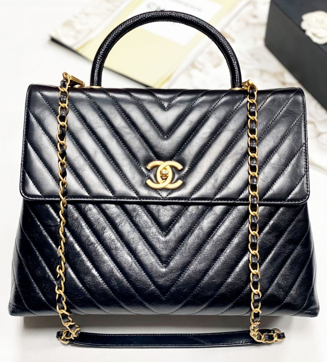 Сумка Chanel размер 32/22 цена 352 238 руб
