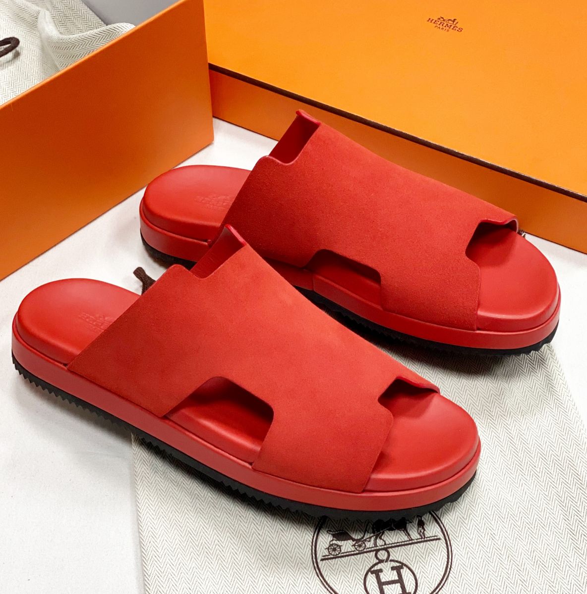 Сабо Hermes размер 39 цена 46 965 руб/ новые/