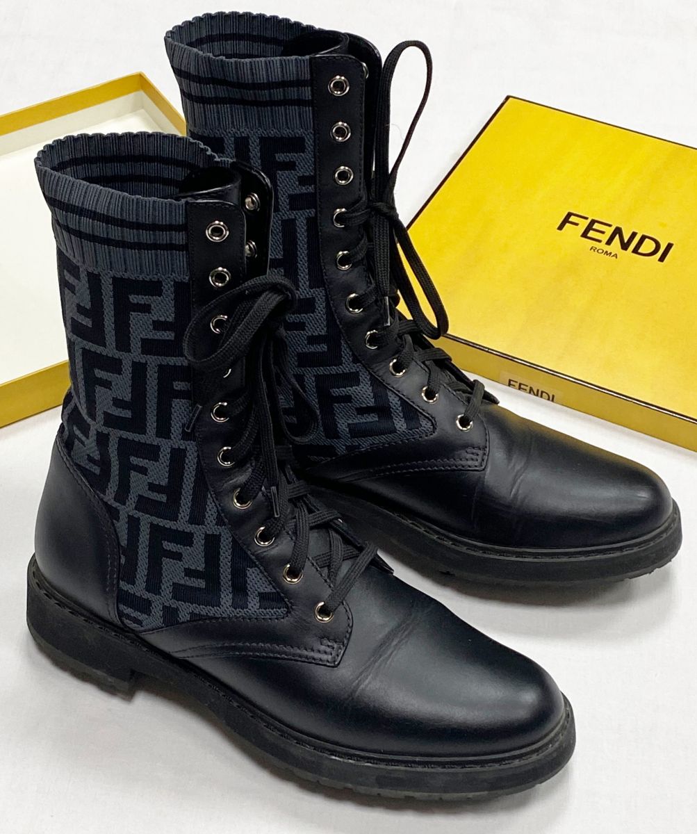 Ботинки Fendi размер 40 цена 23 483 руб

