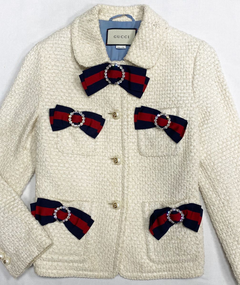 Жакет /камни/ Gucci размер 40 цена 39 138 руб
Туфли Gucci размер 36.5 цена 18 786 руб