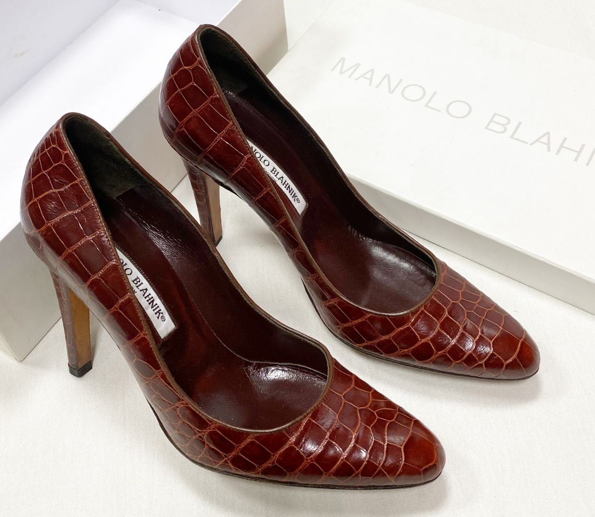 Туфли / крокодил / Manolo Blahnik размер 38 цена 39 138 руб