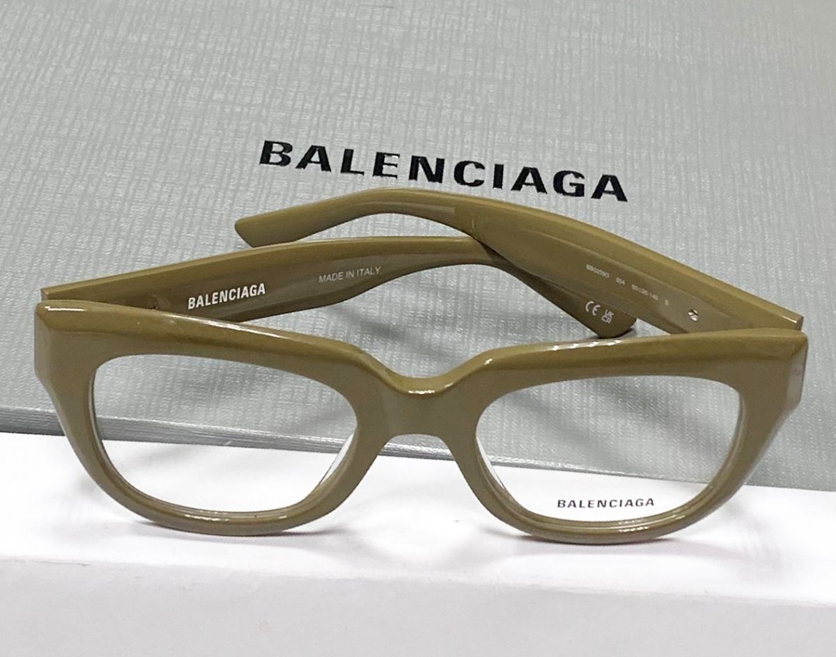 Очки Balenciaga цена 15 655 руб