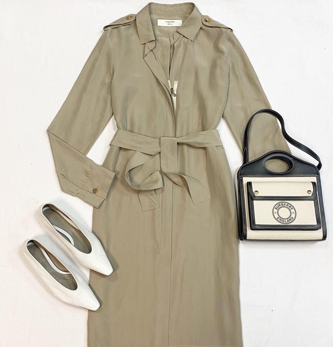 Платье Lanvin размер 38 цена 12 308 руб
Балетки Bottega Veneta размер 37.5 цена 23 078 руб
Сумка Burberry 