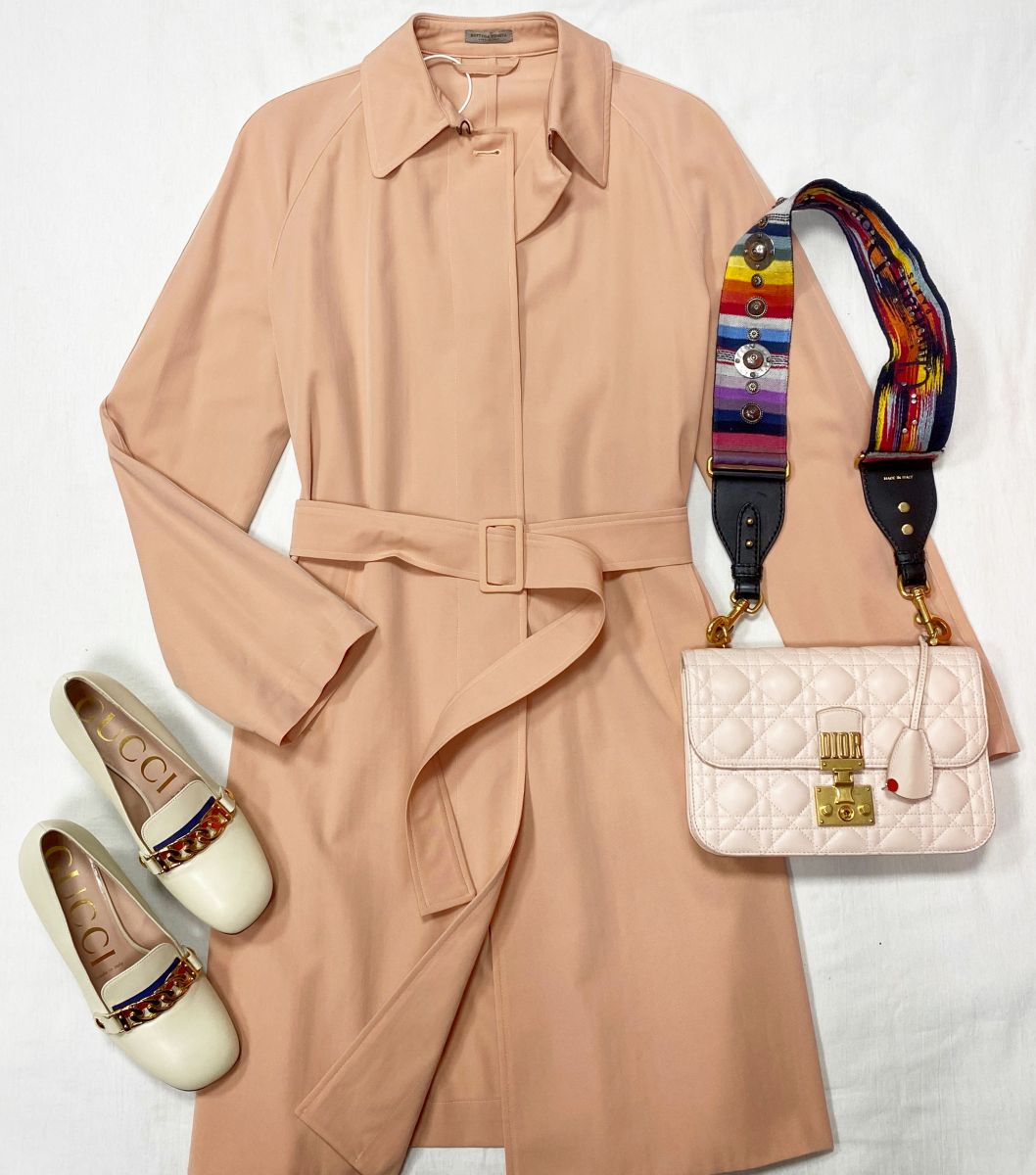 Плащ Bottega Veneta размер 42 цена 31 310 руб Туфли Gucci размер 36 цена 46 965 руб Сумка Christian Dior