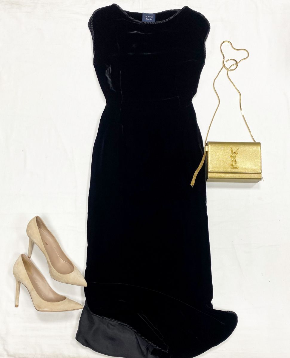 Платье/ бархат/ Lanvin размер 38 цена 31 310 рубТуфли Saint Laurent размер 41 цена 18 786 рубСумочка Saint Laurent