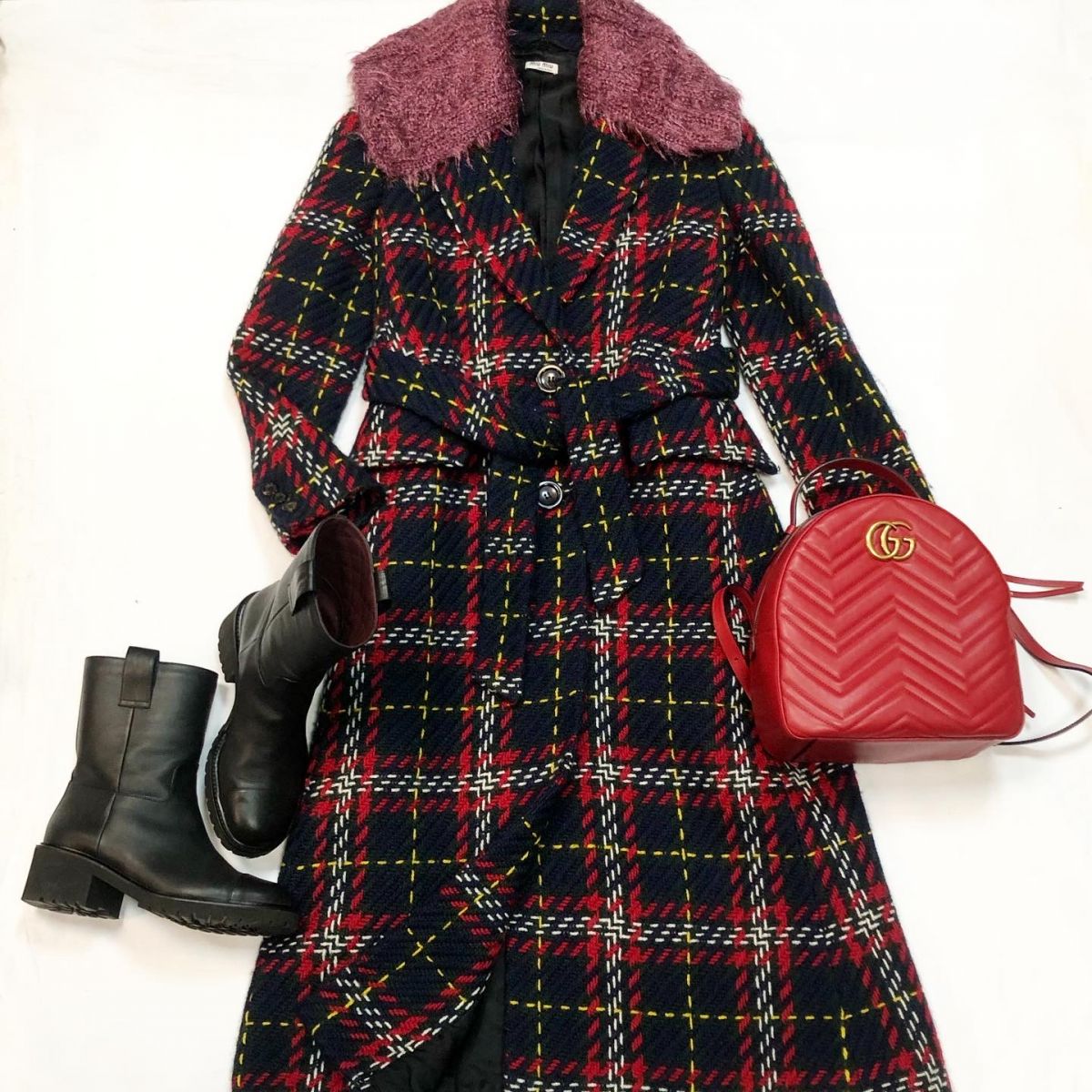 Пальто /твид/ MIU MIU размер 42 цена 69 233 руб Рюкзак Gucci