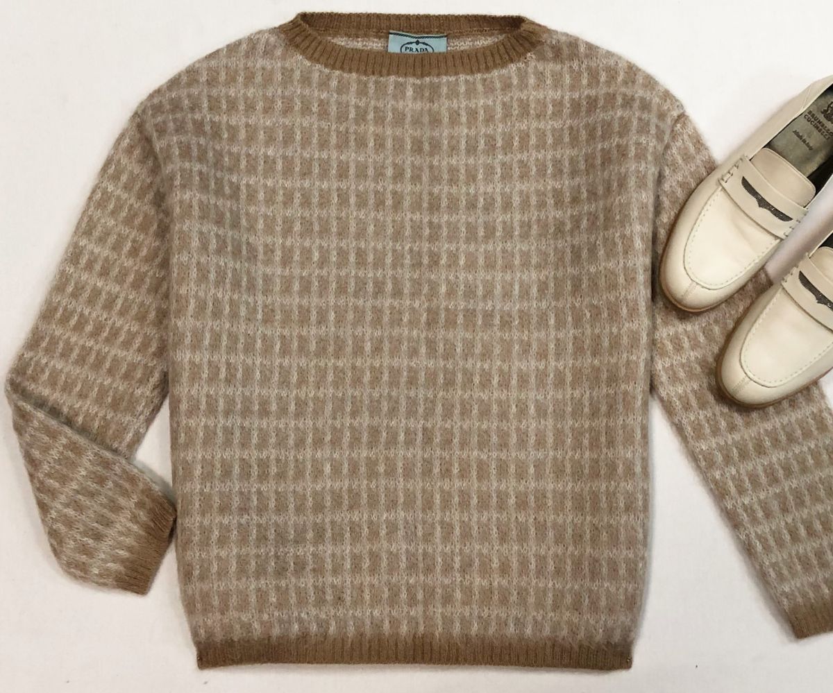Кофта Prada размер 40 цена 23 078 руб Лоферы Brunello Cucinelli размер 38 цена 30 770 руб