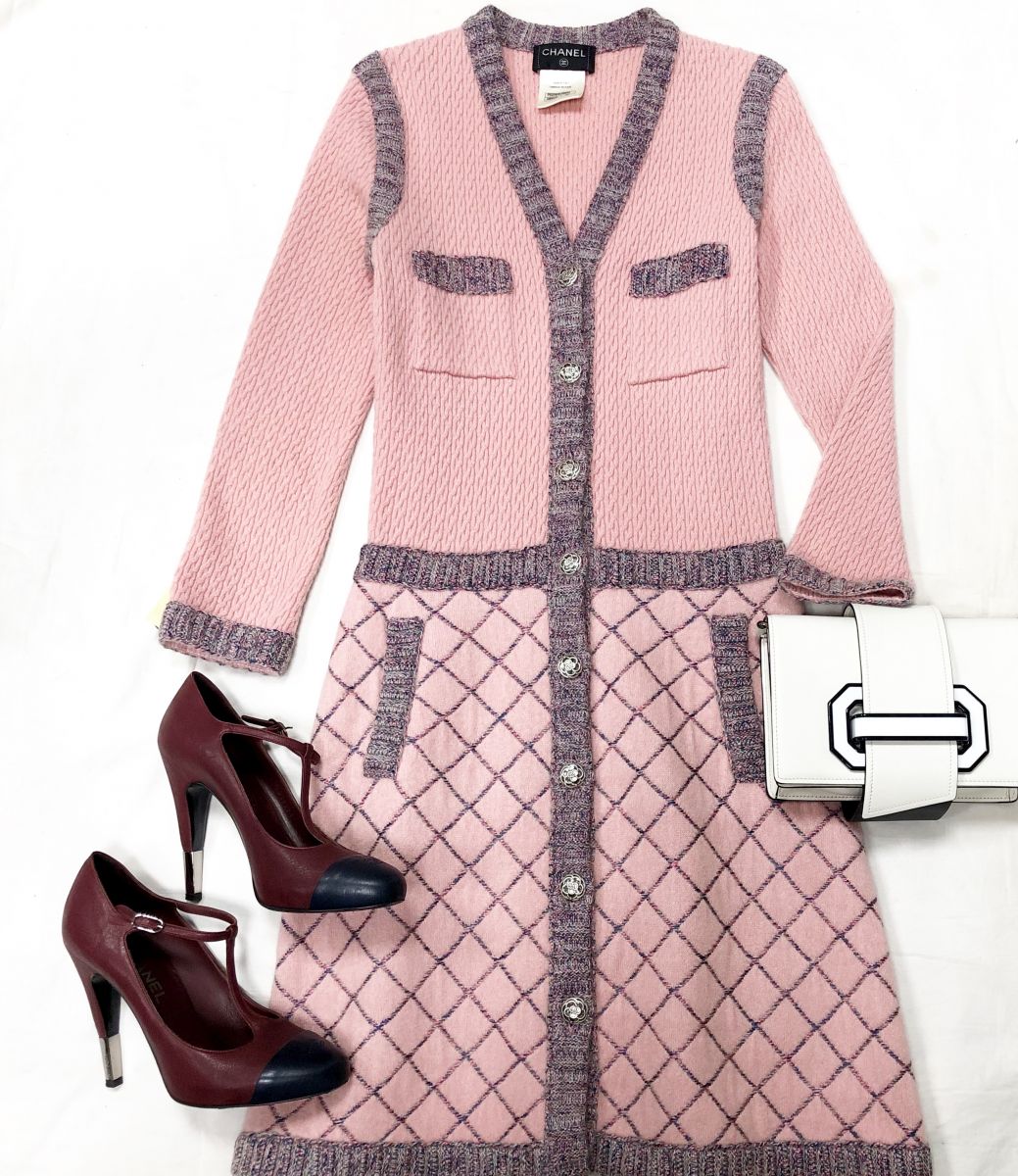 Платье /кашемир/ Chanel размер 36 цена 78 275 руб 
Сумка PRADA