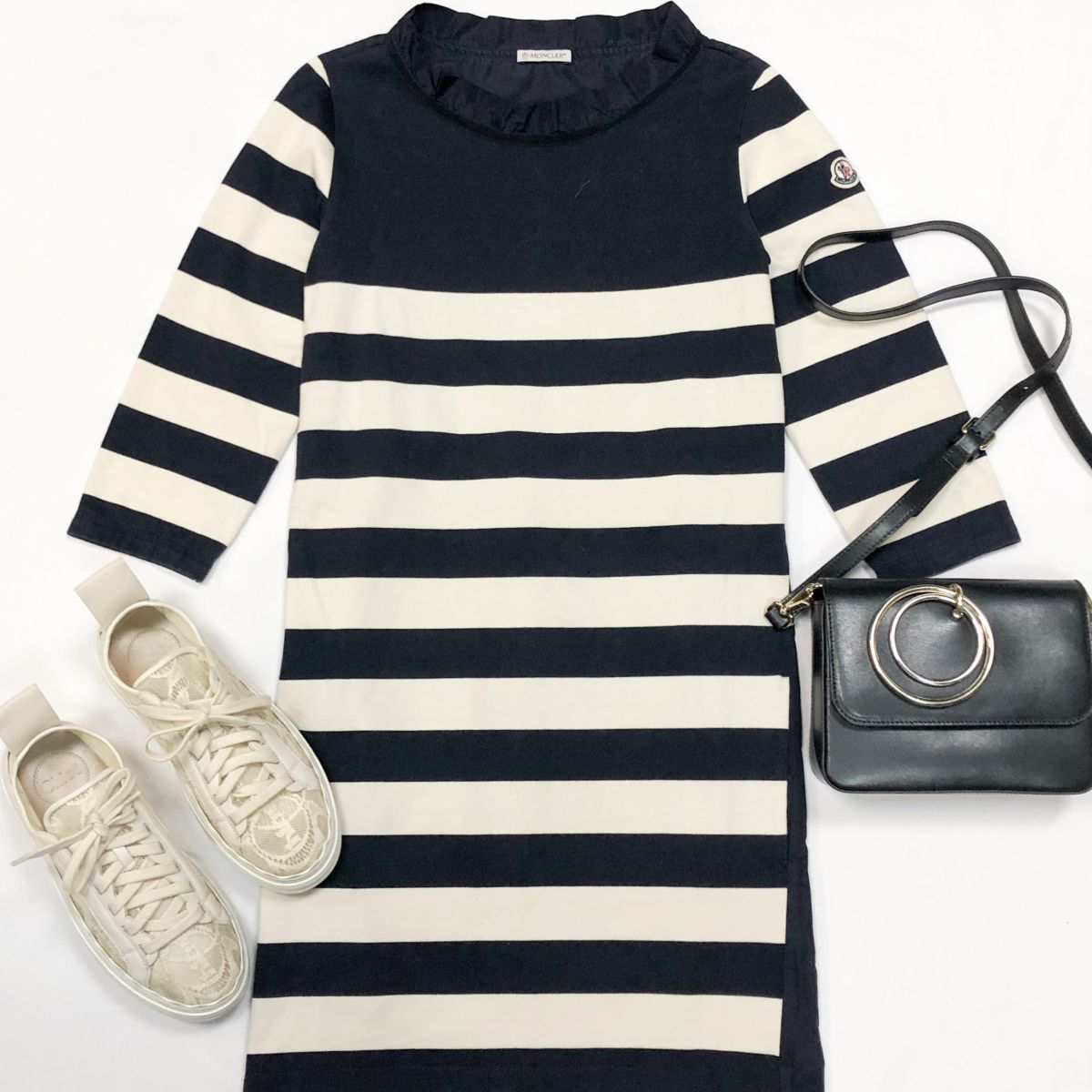 Платье Moncler размер S цена 7 693 рубКеды Chloe размер 37 цена 23 078 рубСумка Ermanno Scervino