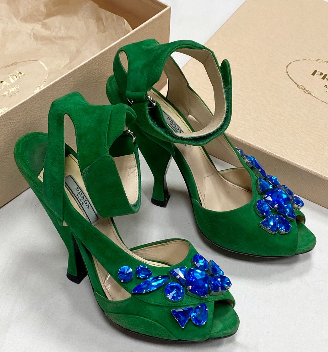 Босоножки /камни/ Prada размер 38.5 цена 15 655 руб