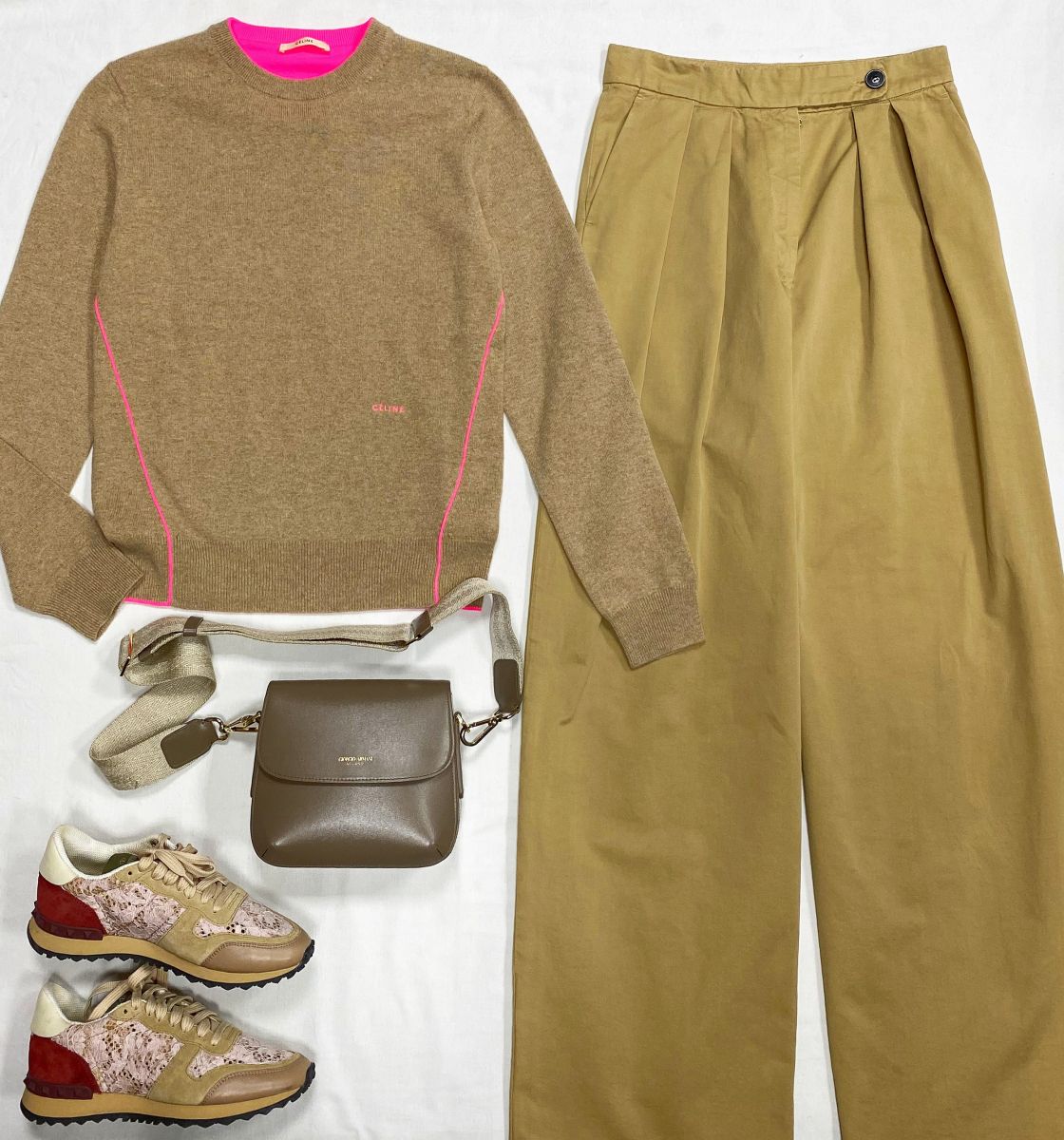 Брюки Dries Van Noten размер 36 цена 18 786 руб 
Кофта / кашемир / Celine размер  S цена 23 483 руб 
Кроссовки Valentino размер 37.5 цена 15 655 руб 
Сумка Giorgio Armani
