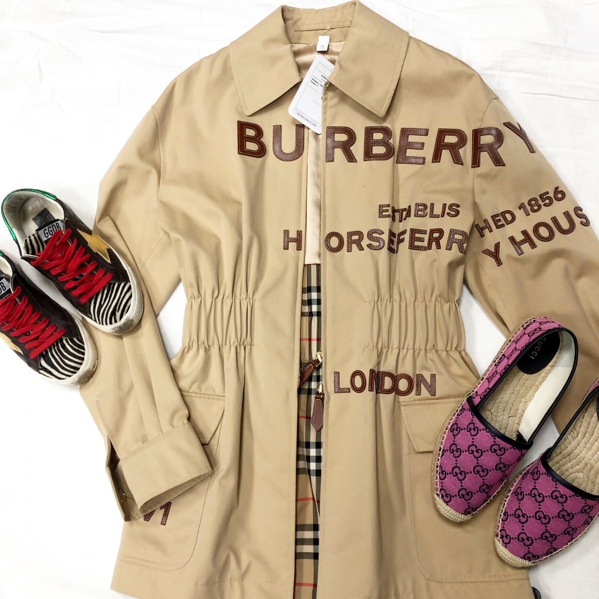 Жакет BURBERRY размер М цена  78 275 руб