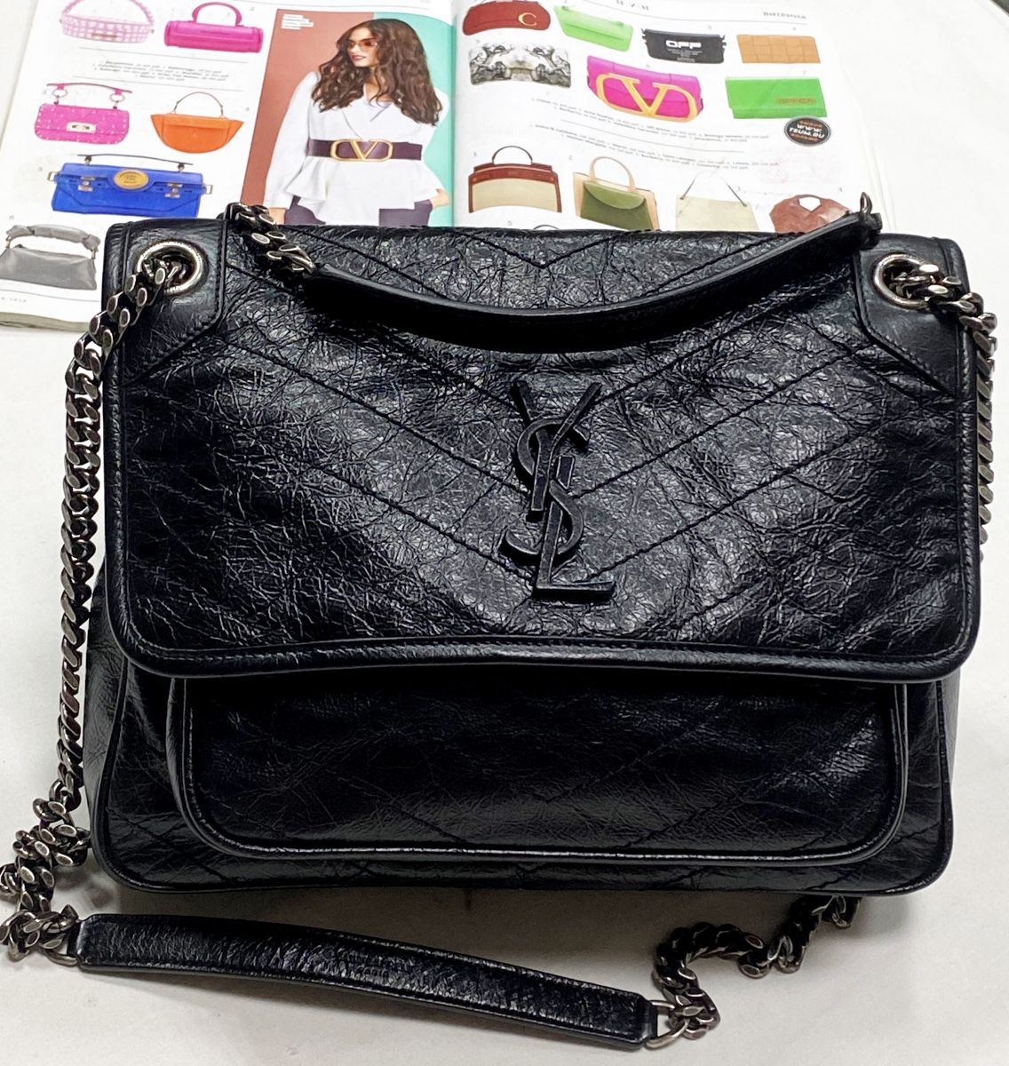 Сумка Saint Laurent размер 28/20 цена 93 930 руб 