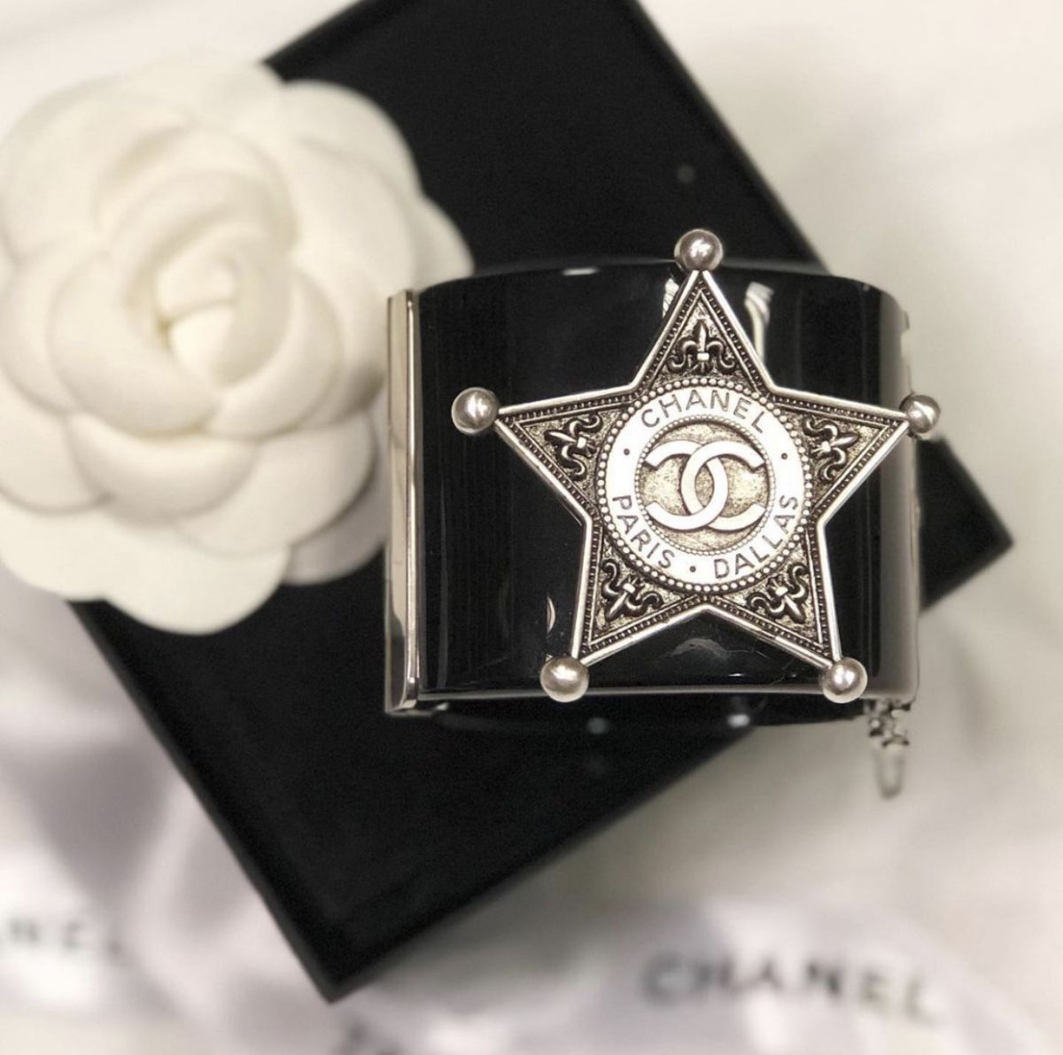 Браслет Chanel цена 38 463 руб