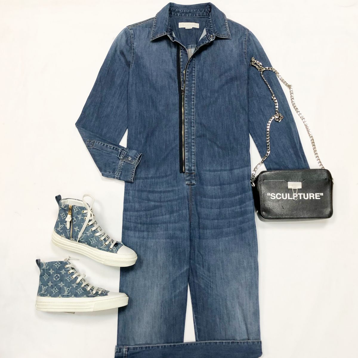 Комбинезон Stella McCartney размер 44 цена 12 308 рубКеды Louis Vuitton размер 38 цена 38 463 рубСумка Off White