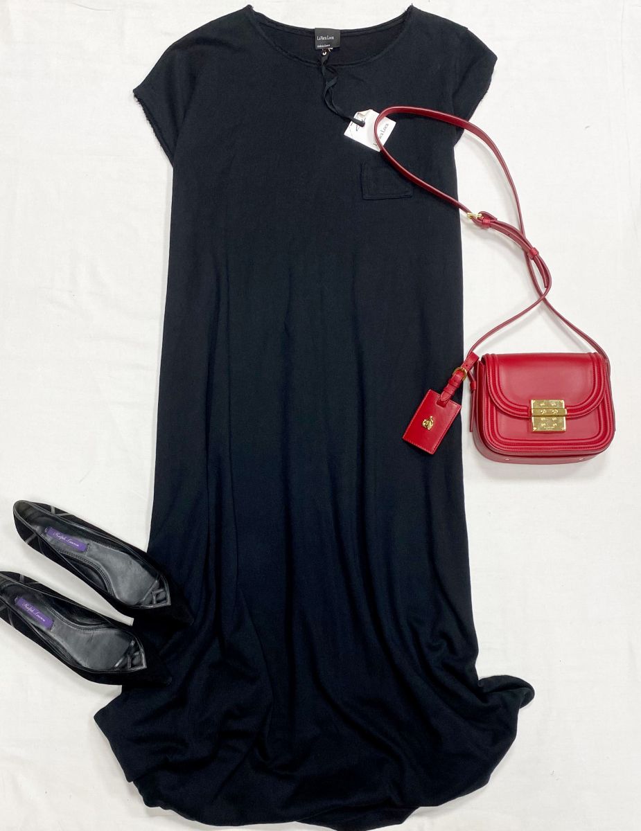 Платье La Vaca Loca размер M цена 15 655 руб
Балетки Ralph Lauren размер 38.5 цена 23 483 руб
Сумка Lanvin