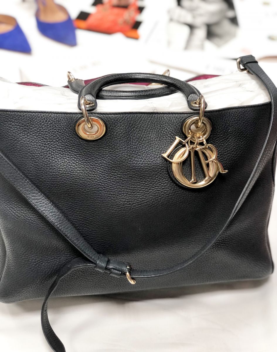 Сумка CHRISTIAN DIOR размер большой цена 93 934 руб