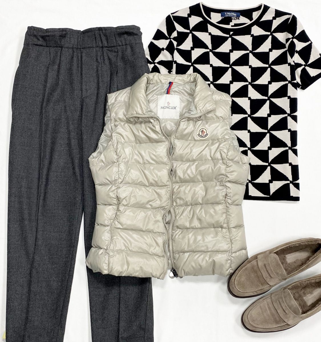 Жилет Moncler размер 1 цена 15 385 рубКофта S Max Mara размер 42 цена 7 693 рубБрюки Brunello Cucinelli размер 44 цена 18 462 рубЛоферы Santoni размер 39 цена 23 078 руб