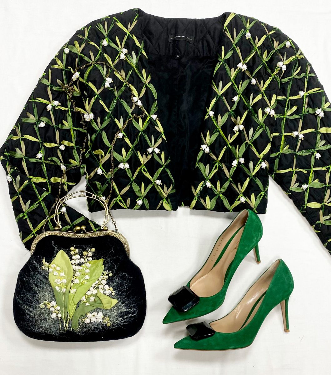 Жакет+ Сумка /бисер / шитье/ Alexander A rutyunov размер M цена 46 965 руб
Туфли Manolo Blahnik размер 41 цена 46 965 руб