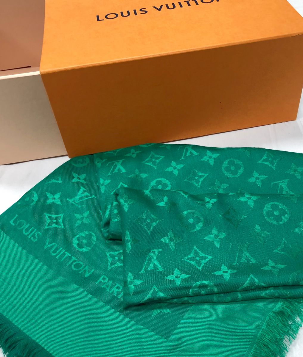 Палантин Louis Vuitton цена 23 483 руб