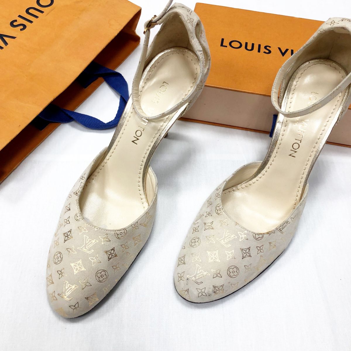 Туфли LOUIS VUITTON размер
40.1/2 цена 10 959 руб /новые/