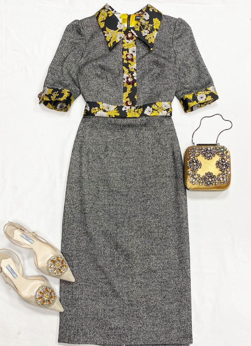 Платье/ камни/ Dolce Gabbana размер 38 цена 62 620 руб
Туфли Prada размер 38 цена 31 310 руб
Сумочка Manolo Blahnik 