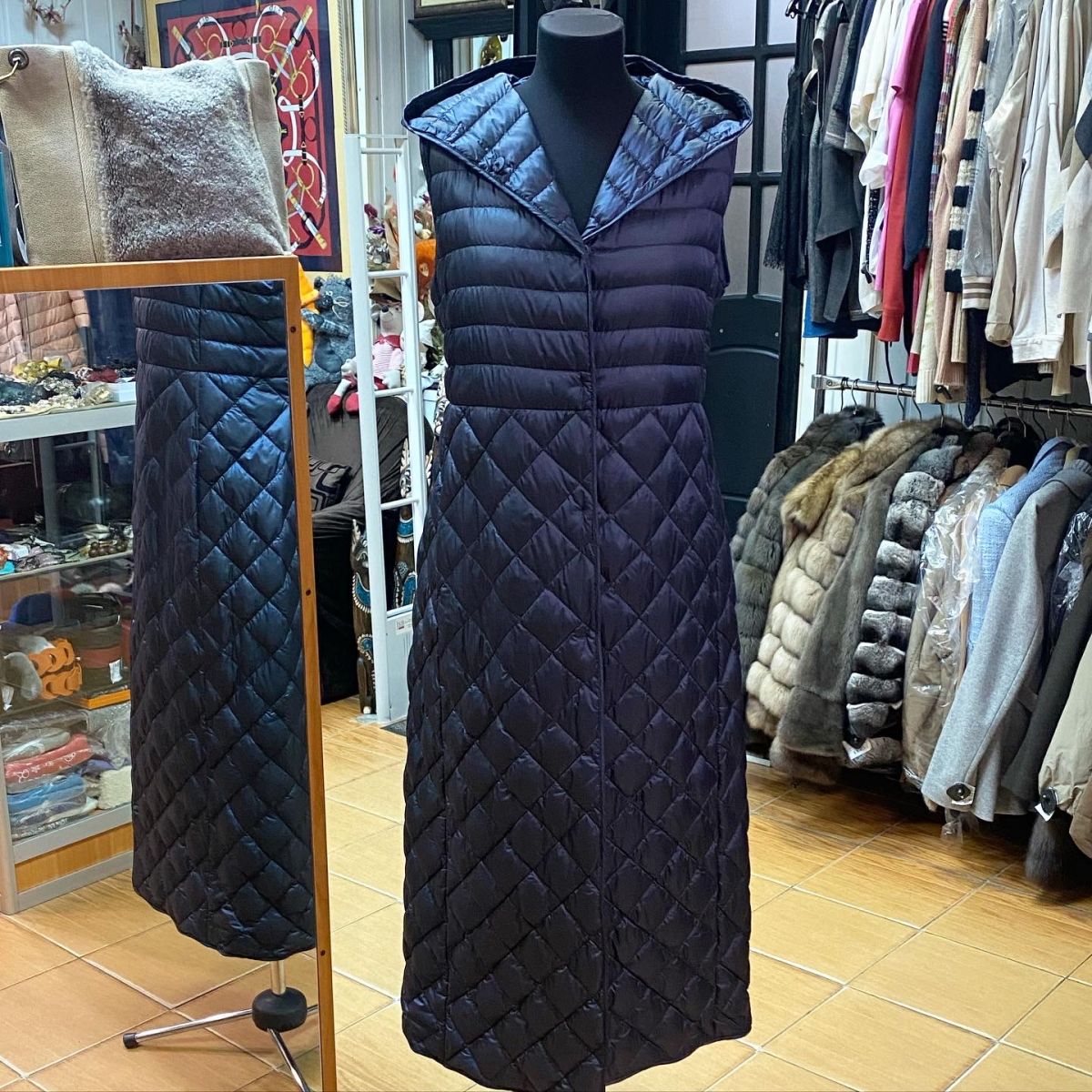 Жилет Max Mara размер 46 цена 23 078  руб 
