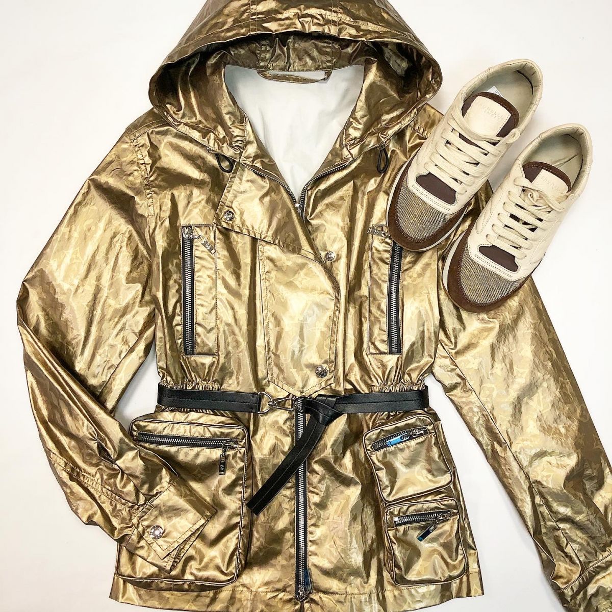Куртка Louis Vuitton  размер 34 / 40 / цена 69 232 руб Кроссовки Brunello Cucinelli 