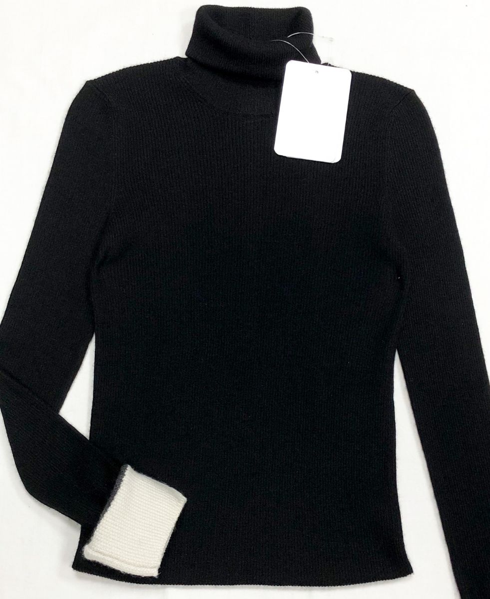Кофта Chanel размер 36 цена 25 048 руб/ с биркой/ Балетки Chanel размер 37.5 цена 23 483 руб