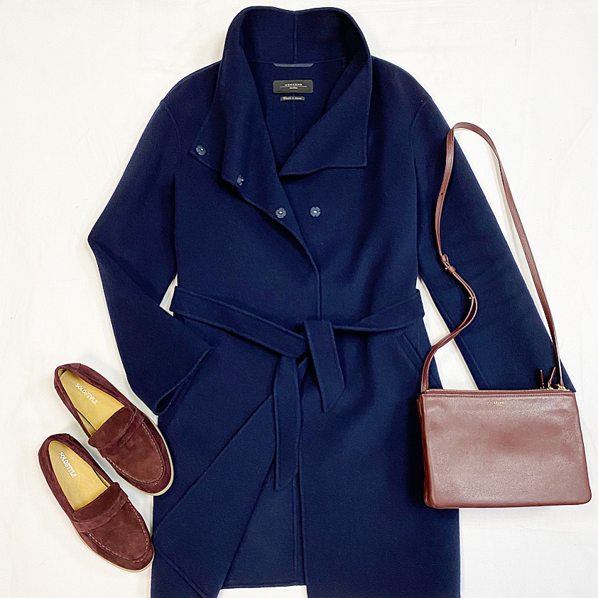 Пальто Weekend Max Mara размер 42 цена 15 385 руб Лоферы / замша / размер 37 цена 3 847 руб Сумка Celine
