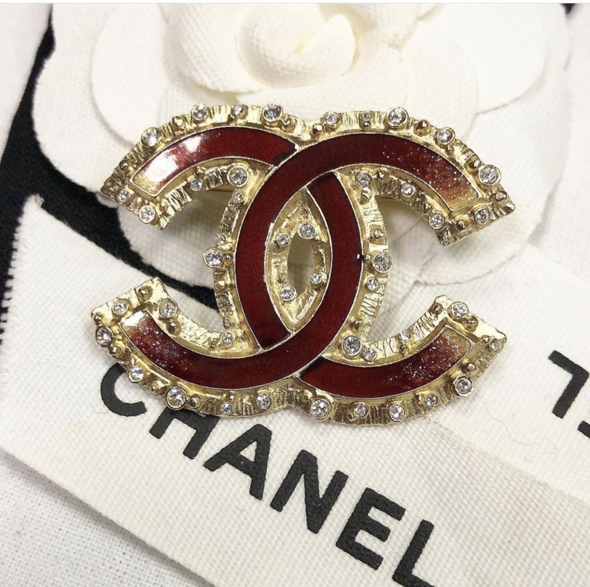 Брошка Chanel цена 26 155 руб
