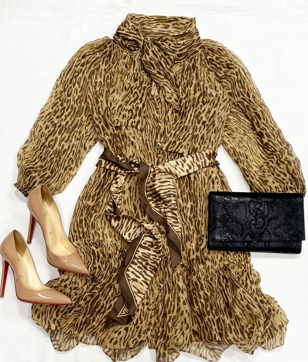 Платье Zimmermann размер 1 цена 31 310 руб
Туфли Louboutin размер 37 цена 15 655 руб
Сумка Saint Laurent 