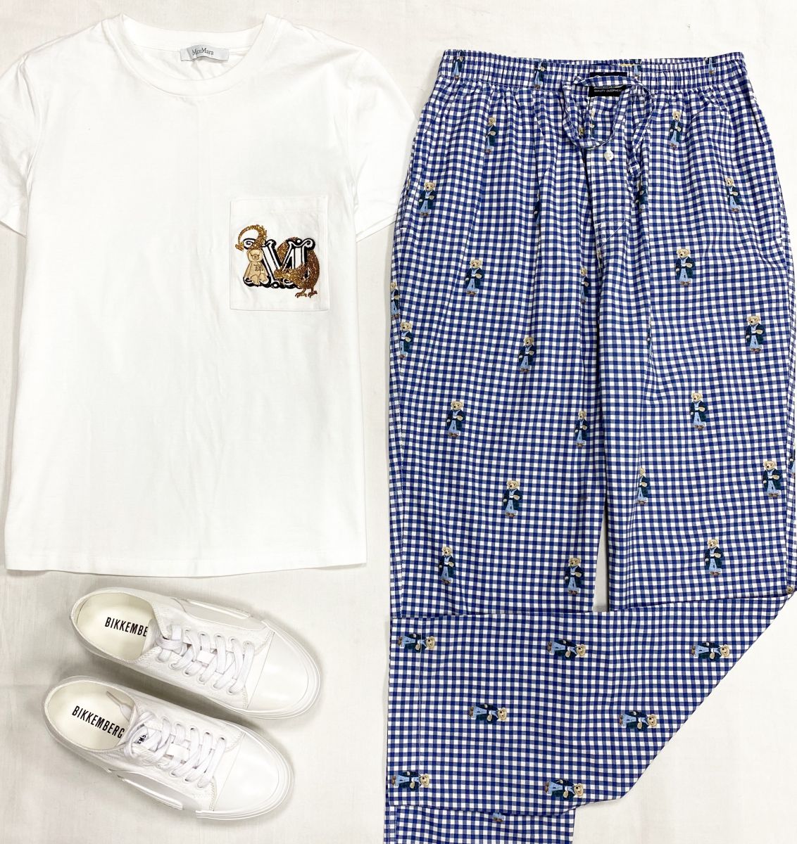 Брюки Ralph Lauren размер XS цена 6 262 руб
Футболка Max Mara размер 38 цена 3 131 руб
Кеды Bikkembergs размер 38 цена 7 828 руб

