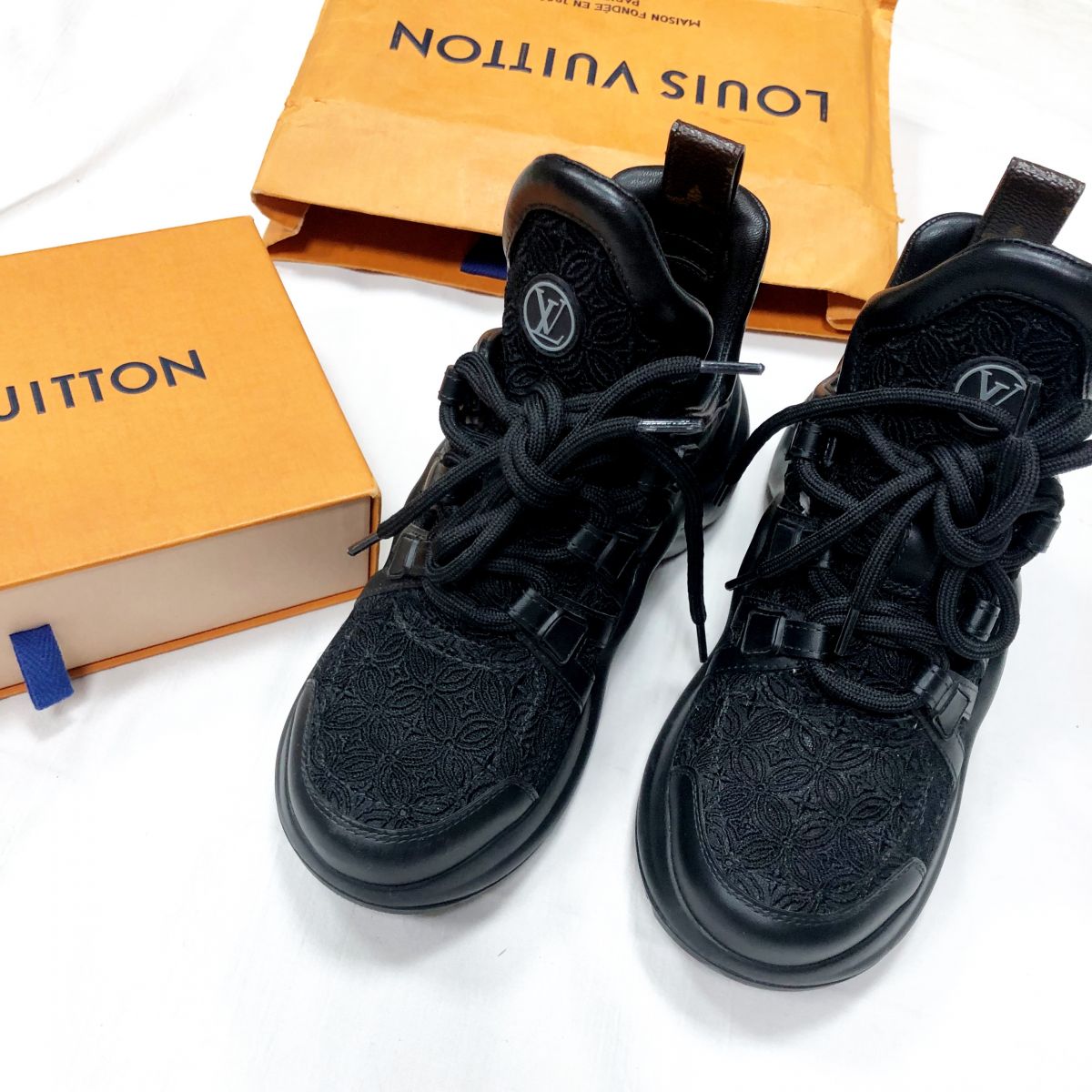 Кроссовки Louis Vuitton размер 35 цена 23 483 руб