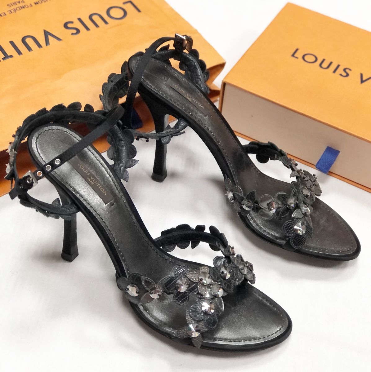 Босоножки Louis Vuitton размер 38.5 цена 15 655 руб