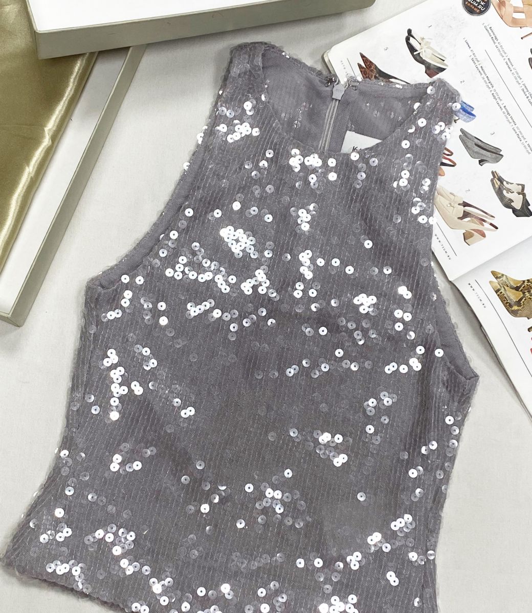 Топ /пайетки/ размер 6 цена 4 697 руб
