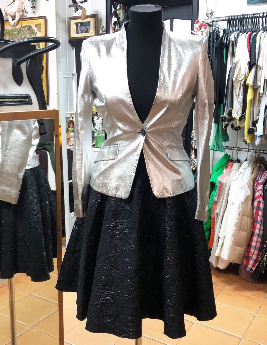 Жакет Pierre Balmain размер 38 цена 23 483 рубЮбка LANVIN размер 38 цена 12 524 руб