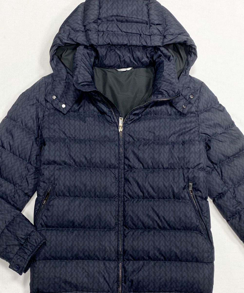 #mechamen Пуховик Valentino размер 54 цена 39 138 руб
Кеды Brunello Cucinelli размер 42 цена 26 614 руб