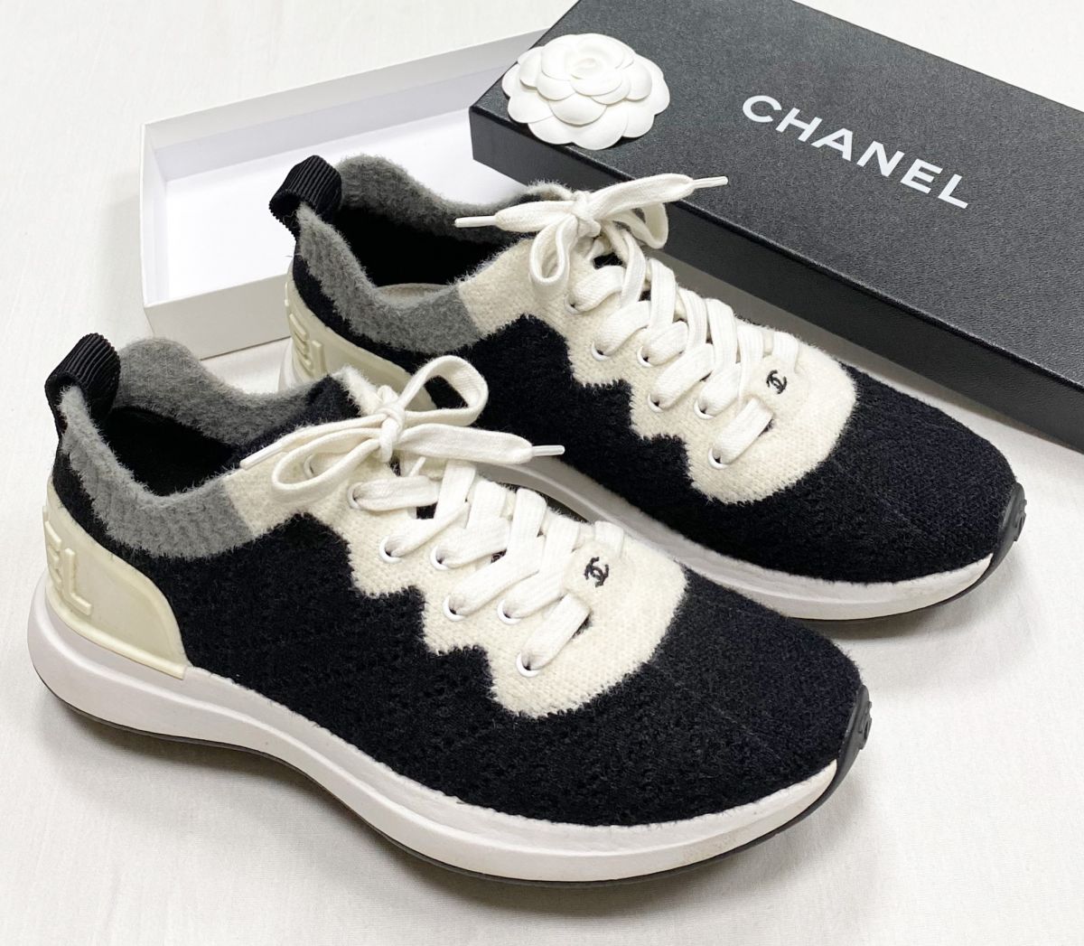 Кроссовки Chanel размер 38.5 цена 39 138 руб