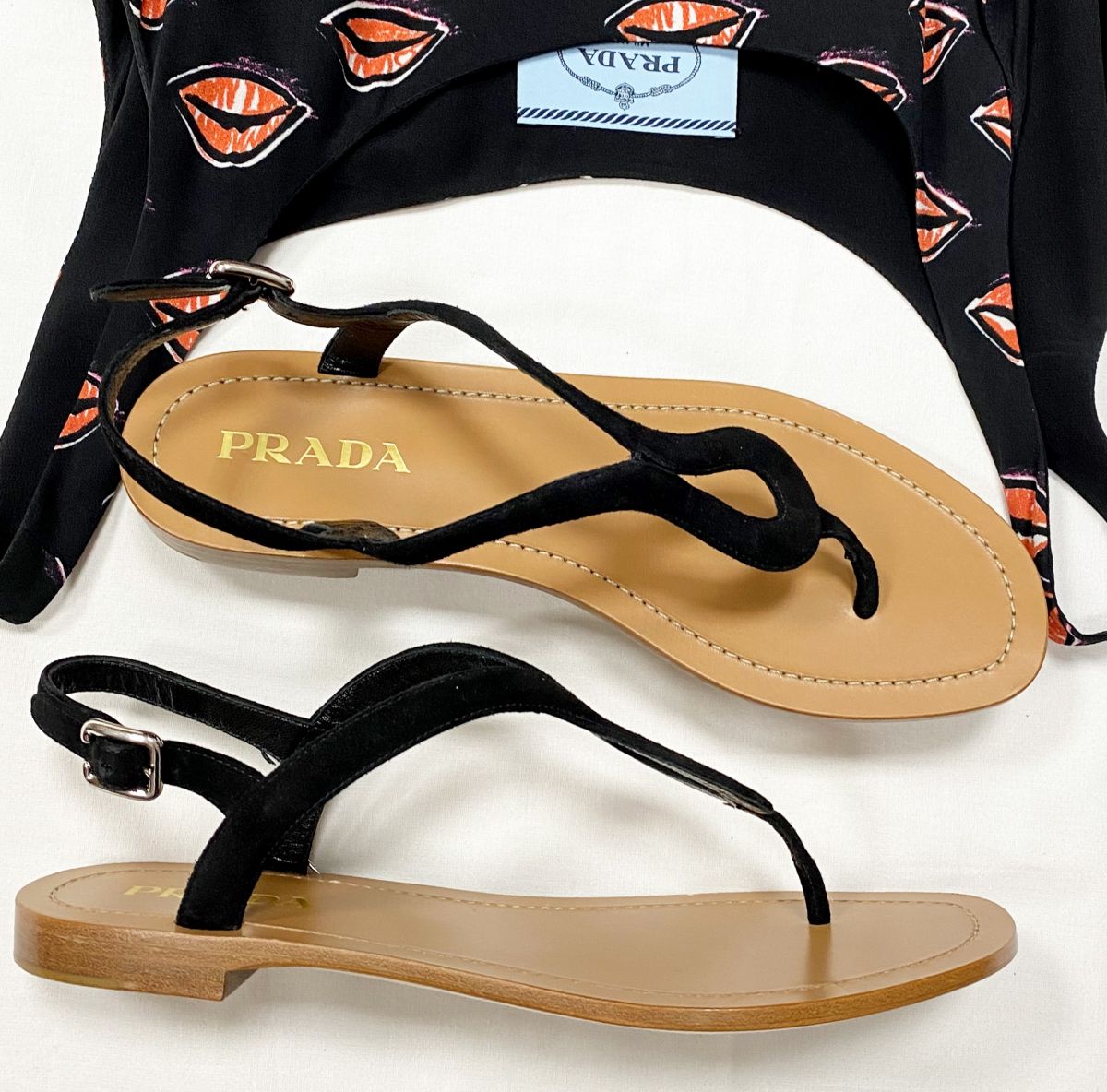 Босоножки Prada размер 38 цена 15 655 руб / новые /
