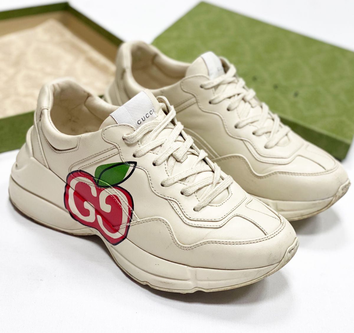 Кроссовки Gucci размер 38 цена 10 959 руб
