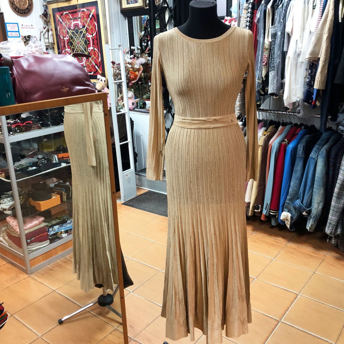 Платье /люрекс/ Chanel размер 38 цена 123 080 руб 