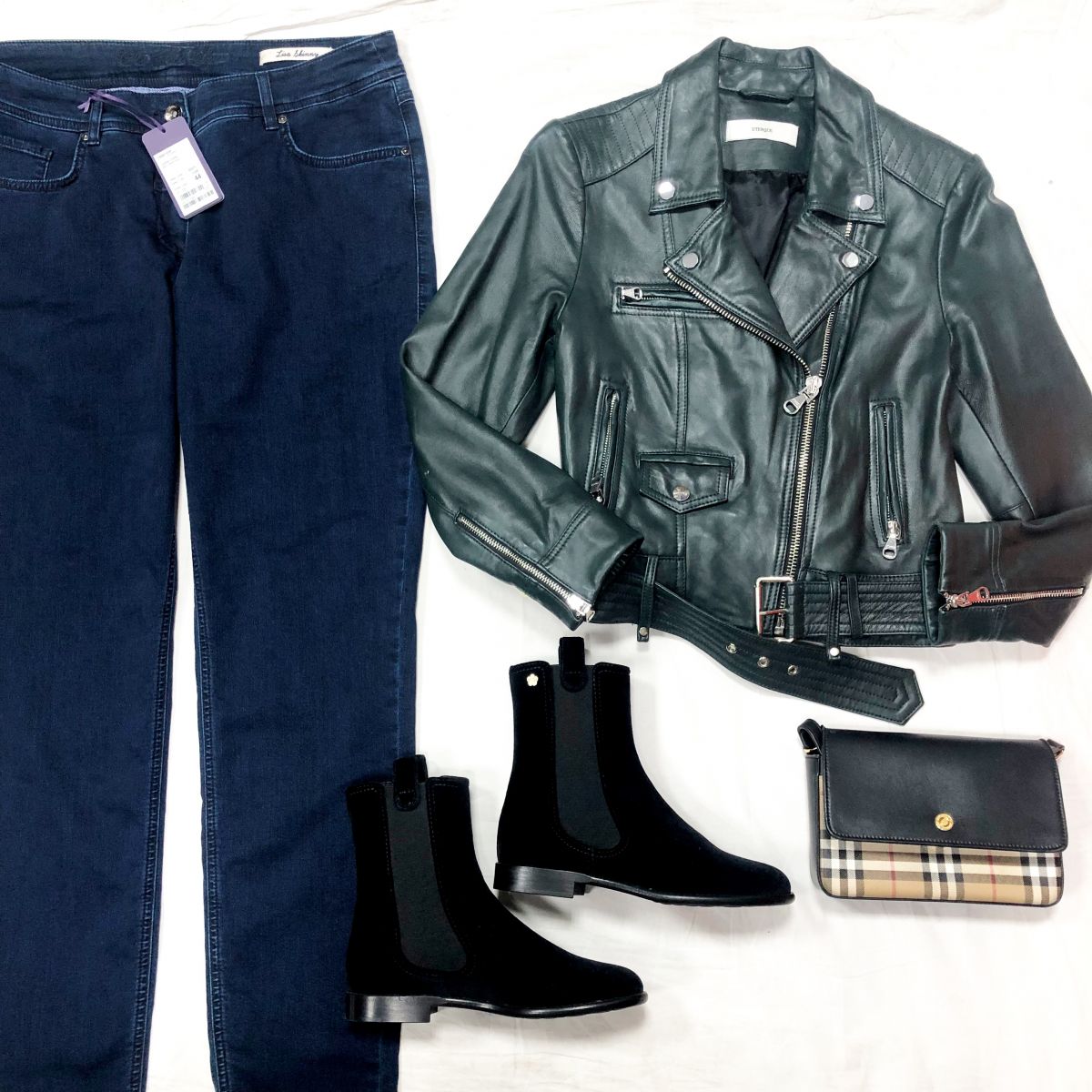 Куртка UTERQÜE размер S цена 7 828 руб 
Джинсы Laurel размер 44 цена 7 828 руб 
Ботинки /бархат/ Chanel размер 39 цена 46 965 руб /новые/. Сумочка BURBERRY