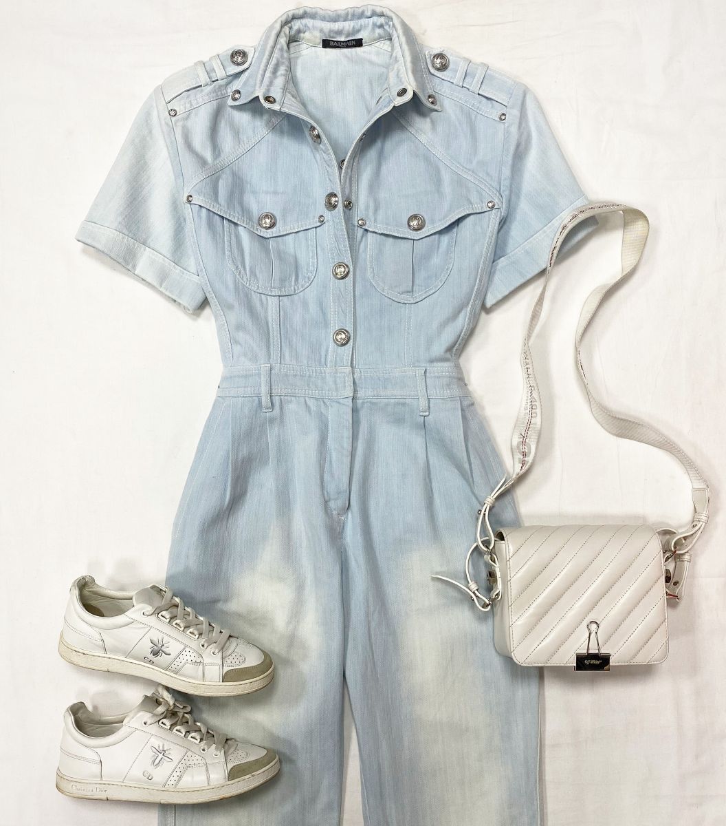 Комбинезон Balmain размер 40 цена 18 786 руб 
Кеды Christian Dior размер 37 цена 15 655 руб 
Сумка Off White