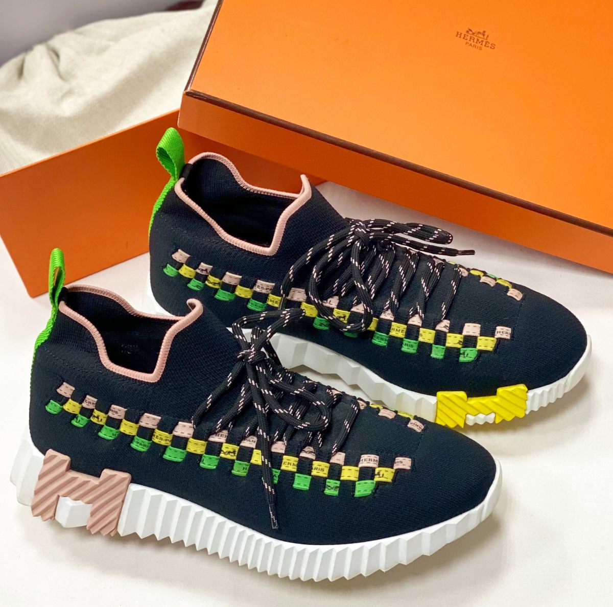 Кроссовки Hermès размер 38.5 цена 78 275 руб 