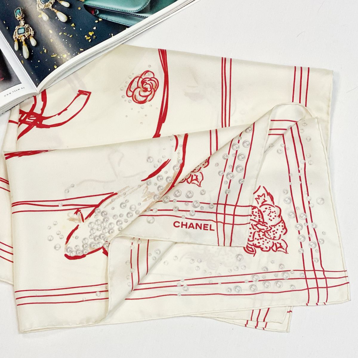 Платок Chanel размер 60/60 цена 10 770 руб 