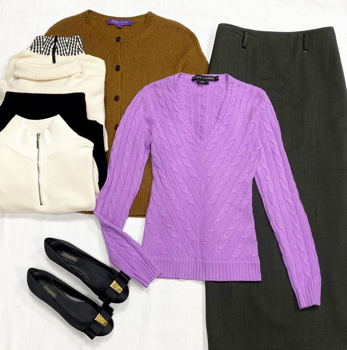 Кардиган/ Кофты/ Водолазки/ Ralph Lauren / 
12 Storeez/ Max Mara/ Barbara Bui размер S/XS/ M / цена от 4 697 руб до 15 655 руб
Юбка Sportmax размер 42 цена 7 828 руб
Балетки Louis Vuitton размер 37 цена 4 697 руб